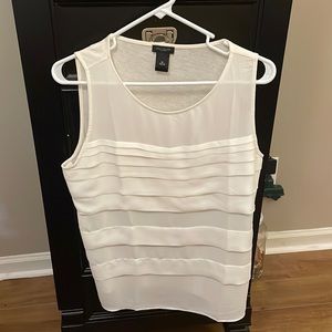 Ann Taylor Women’s sleeveless blouse
